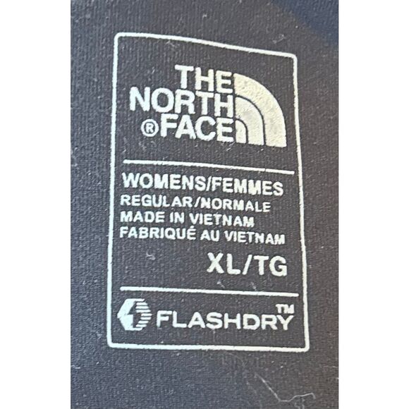 The North Face Women's Black Bermuda Shorts Size XL - Picture 3 of 3